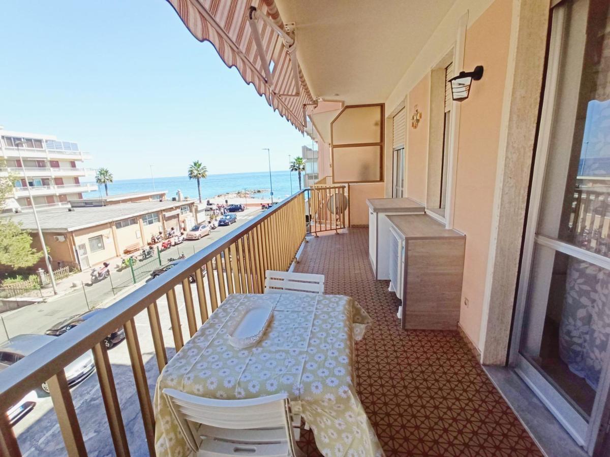 Appartamento Bellavista Βεντιμίλια Εξωτερικό φωτογραφία